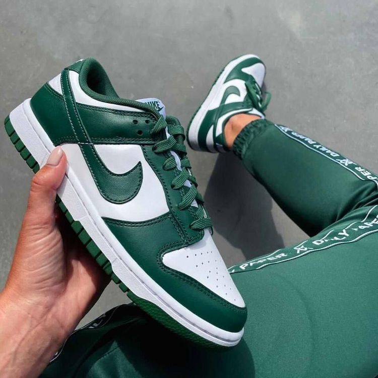 Nike SB Dunk Low